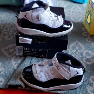 Jordan 11 concord sneakers toddler 9c